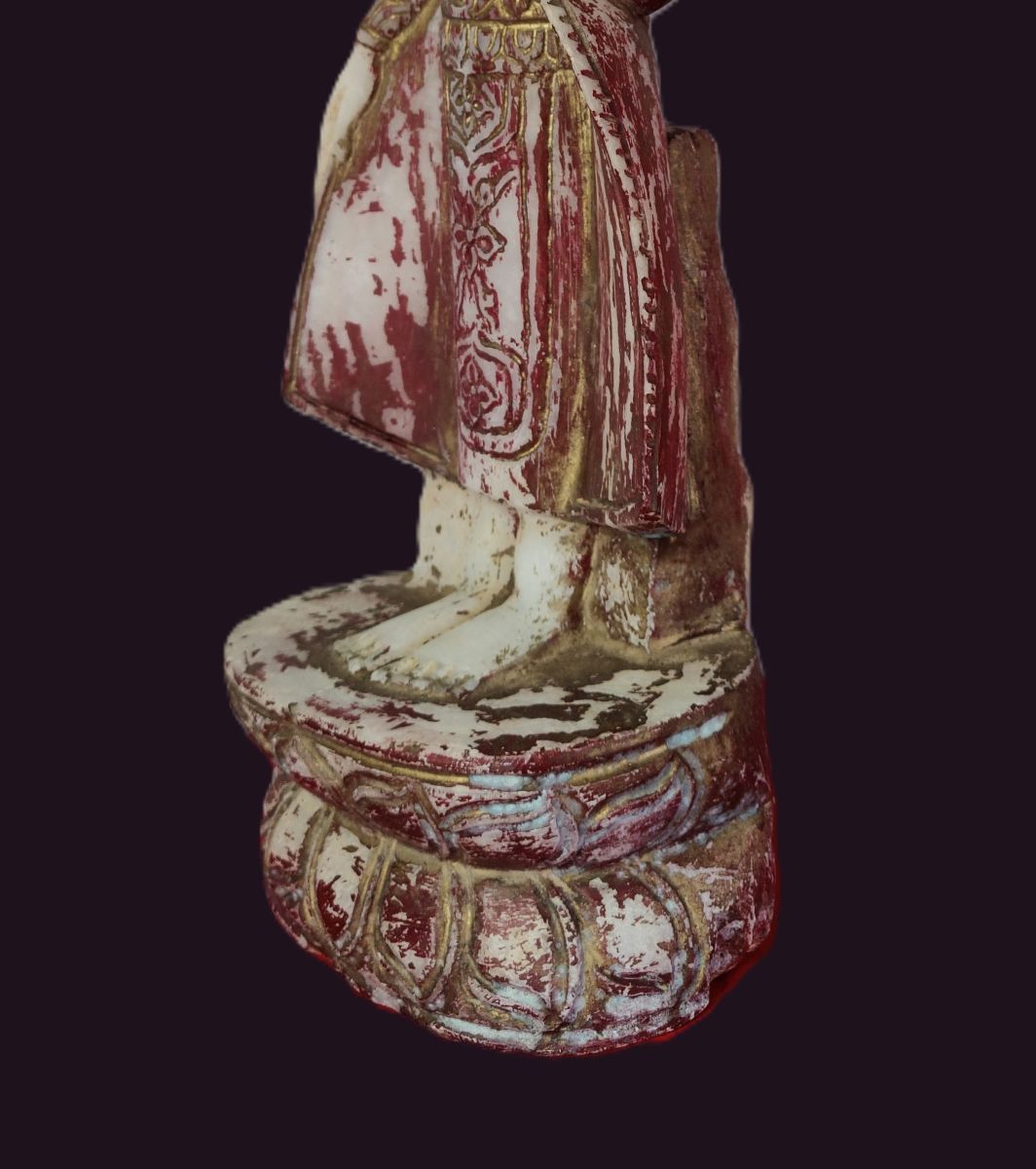 Crowned Shan (Tai Yai) Buddha - 19th Century 4 Burmese Shan Crowned Buddha Statue Base View