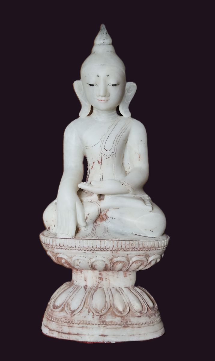 Antique Burmese Ava Alabaster Buddha Statue