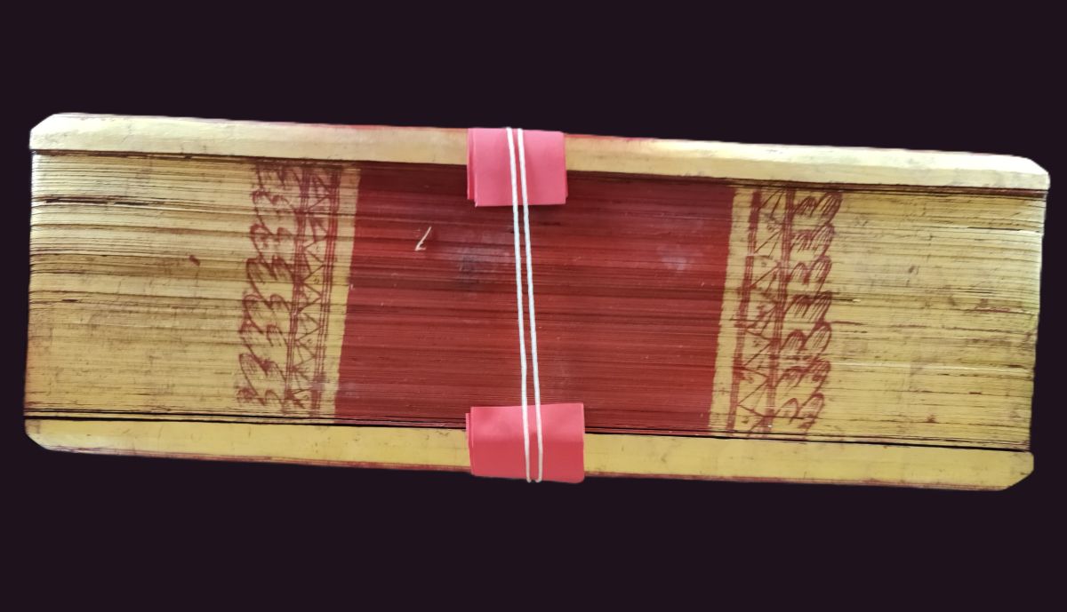 Sacred Scripts: Burmese Pali Palm Leaf Manuscripts 1 Sacred Scripts: Burmese Pali Palm Leaf Manuscripts