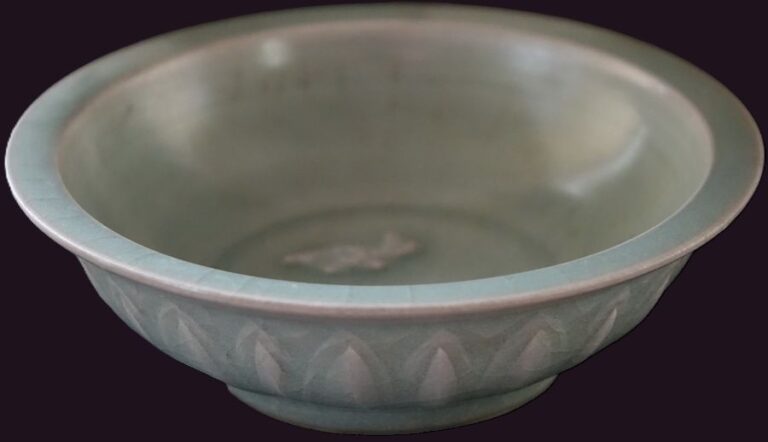 Song Longquan Celadon Twin Fish Bowl 15 Song Longquan Celadon Twin Fish Bowl